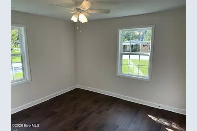 1402 Hazel Avenue, New Bern, NC 28560 - Photo 11