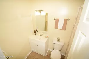 1005 Stillwood Cir, Jacksonville, NC 28540 - Photo 15