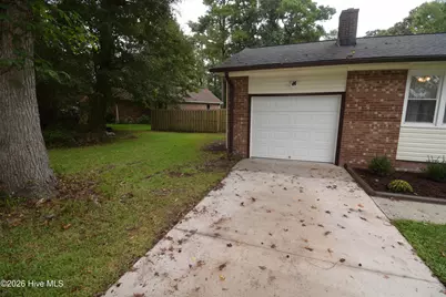 1005 Stillwood Circle, Jacksonville, NC 28540 - Photo 5