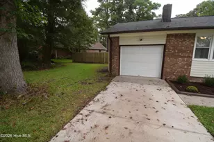 1005 Stillwood Cir, Jacksonville, NC 28540 - Photo 5
