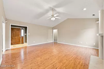 201 Sage Place, Jacksonville, NC 28540 - Photo 7