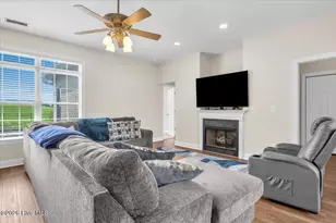 38 Castle Bay Dr, Hampstead, NC 28443 - Photo 7