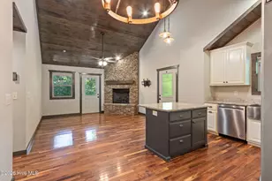 110 Blueberry Hl, Murphy, NC 28906 - Photo 23