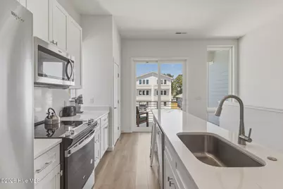505 Greenville Avenue #2, Carolina Beach, NC 28428 - Photo 13