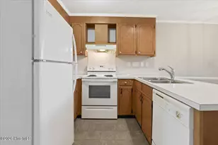 1005 Spring Forest Rd, Greenville, NC 27834 - Photo 9