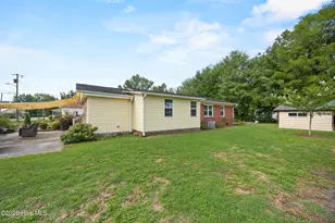 304 W Stanford St, Beulaville, NC 28518 - Photo 33