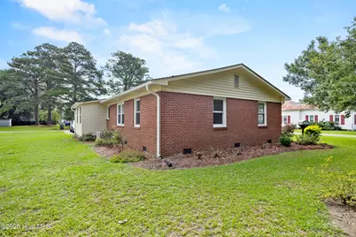 304 W Stanford Street, Beulaville, NC 28518 - Photo 35