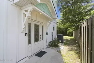 307 Greenville Ave, Carolina Beach, NC 28428 - Photo 7