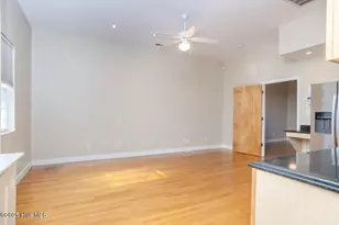 319 N 4th St, Wilmington, NC 28401 - Photo 11
