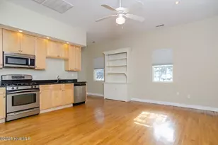 319 N 4th St, Wilmington, NC 28401 - Photo 7