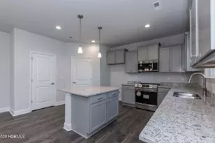 900 Harbour Pointe Dr, New Bern, NC 28560 - Photo 7