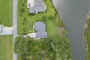 107 Silver Lake Ct, Swansboro, NC 28584 - Photo 47