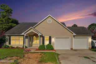 596 Colonial Hills Dr, Lillington, NC 27546 - Photo 1