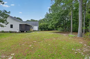 21 Oyster Point Ln, Hampstead, NC 28443 - Photo 9