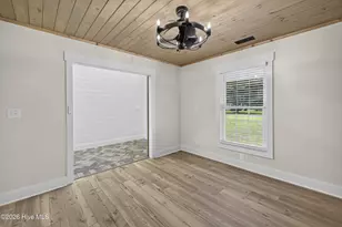 21 Oyster Point Ln, Hampstead, NC 28443 - Photo 17