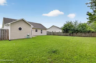 321 Rose Bud Ln, Holly Ridge, NC 28445 - Photo 25