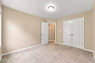 104 Cavalier Dr, Jacksonville, NC 28546 - Photo 35