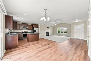 104 Cavalier Dr, Jacksonville, NC 28546 - Photo 15