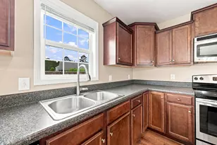 104 Cavalier Dr, Jacksonville, NC 28546 - Photo 17