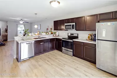 121 W Murrow Lane, Jacksonville, NC 28546 - Photo 13