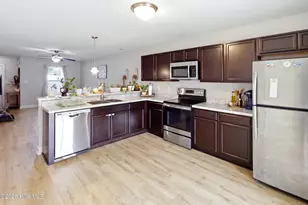 121 W Murrow Ln, Jacksonville, NC 28546 - Photo 13