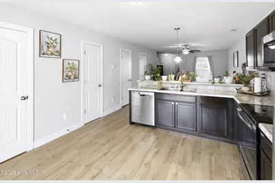 121 W Murrow Lane, Jacksonville, NC 28546 - Photo 15