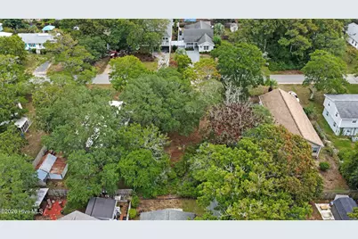115 NE 79th Street, Oak Island, NC 28465 - Photo 5