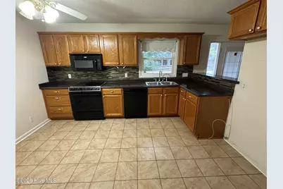 104 Still Forest Place, Jacksonville, NC 28540 - Photo 7