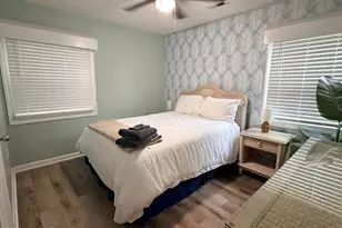 5708 Emerald Dr, Emerald Isle, NC 28594 - Photo 9
