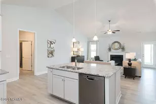 6317 Gondolier Dr, New Bern, NC 28560 - Photo 11