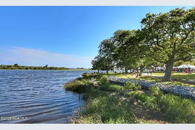 515 Fairway Drive W, Sunset Beach, NC 28468 - Photo 15