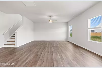 101 N Squires Run Lane, Richlands, NC 28574 - Photo 5