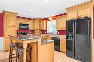 414 Forrest Rd, Warsaw, NC 28398 - Photo 3
