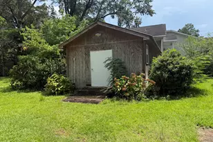 208 Crescent Dr, Windsor, NC 27983 - Photo 39