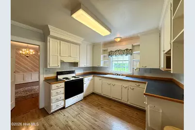 208 Crescent Drive, Windsor, NC 27983 - Photo 5