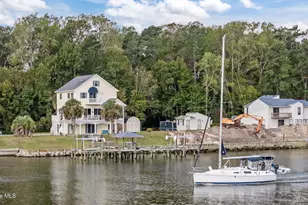 850 Sea Gate Dr, Newport, NC 28570 - Photo 3