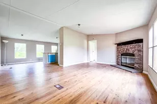 1120 Zion Hill Church Rd, Bladenboro, NC 28320 - Photo 9