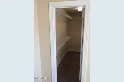 608 Carat Court, Jacksonville, NC 28546 - Photo 5