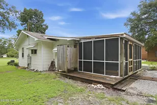 303 Cape Lookout Dr, Harkers Island, NC 28531 - Photo 29