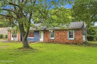 102 Royal Drive, Jacksonville, NC 28546 - Photo 1