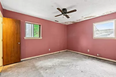 102 Royal Drive, Jacksonville, NC 28546 - Photo 15