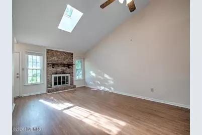 114 Pine Crest Drive, Jacksonville, NC 28546 - Photo 5
