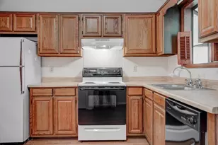 114 Pine Crest Dr, Jacksonville, NC 28546 - Photo 9