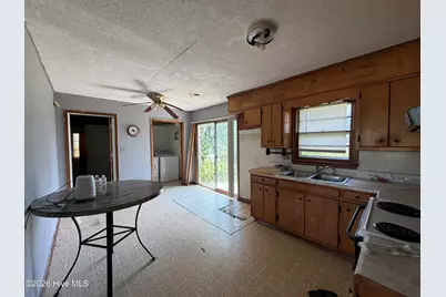 412 Drew Avenue, Rich Square, NC 27869 - Photo 9