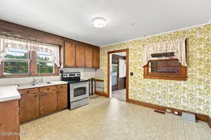 200 Madison Ave, Hamlet, NC 28345 - Photo 13