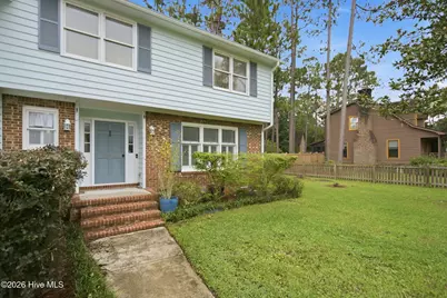 10017 N Olde Towne Wynd SE, Belville, NC 28451 - Photo 5