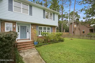 10017 N Olde Towne Wynd SE, Belville, NC 28451 - Photo 5