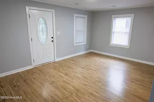 3625 S Walnut St, Farmville, NC 27828 - Photo 5