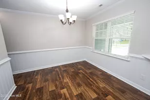 204 Gillcrest Ct, Jacksonville, NC 28540 - Photo 9