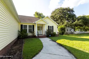 103 N Academy St, Richlands, NC 28574 - Photo 3